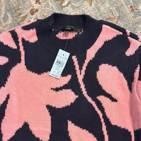 Ann Taylor Pink and Navy Crew Neck Sweater with Intarsia Design. NWT $109 - Picture 4 of 6
